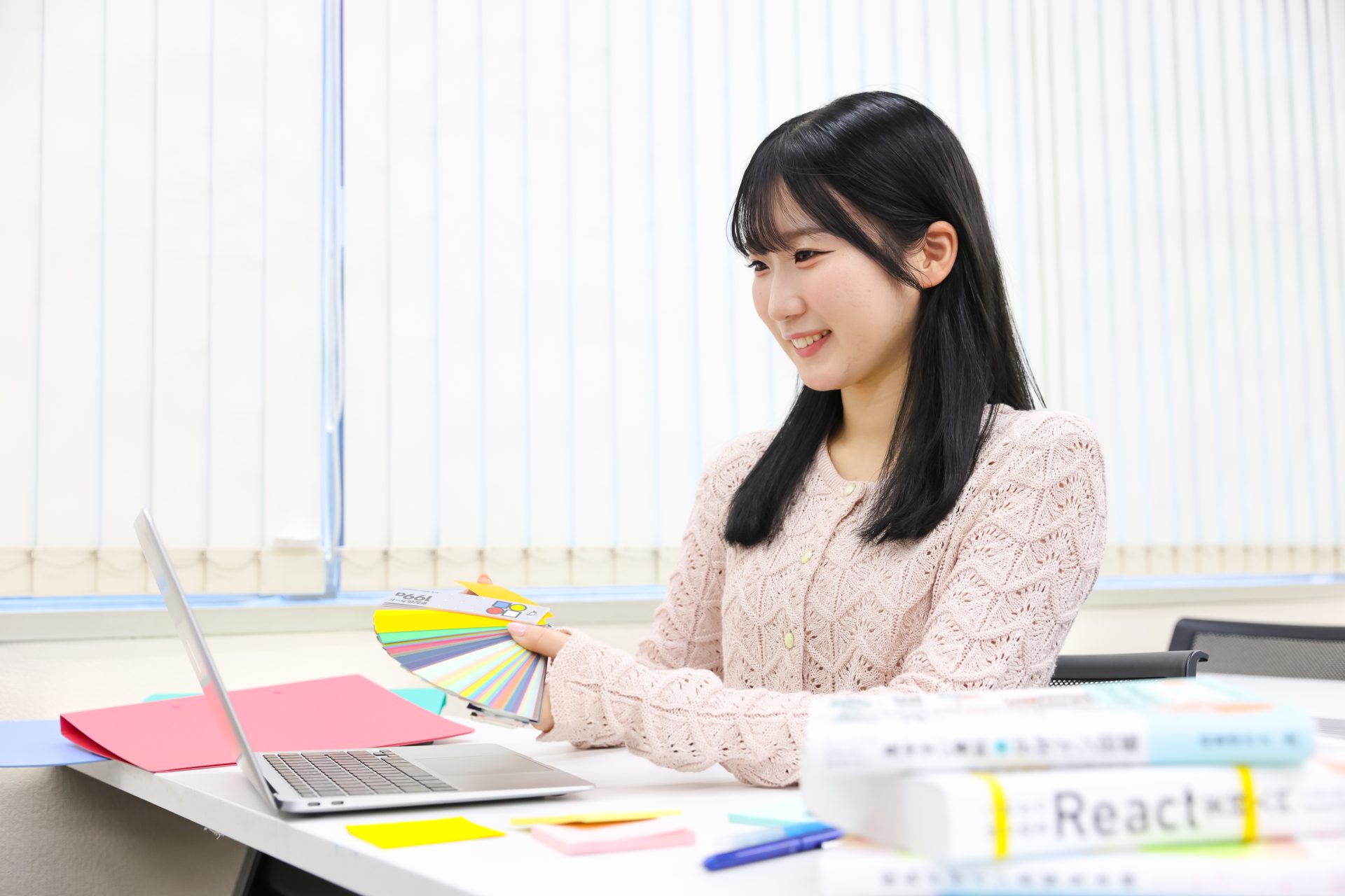 10年平均で就職率98%。かつ専門職就職を実現